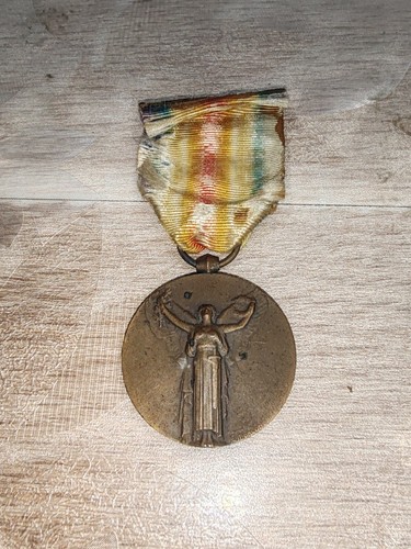 Ancienne medaille - -,
